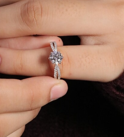 Round Infinite Shape Diamond Ring