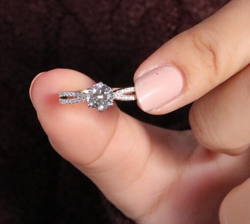 Round Infinite Shape Diamond Ring