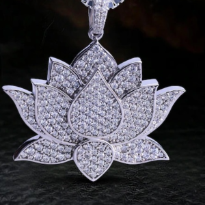 Moissanite Diamond Pendant