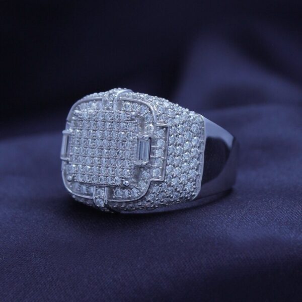 Baguette, Round Diamond Ring