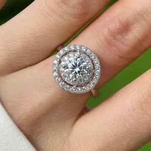 Moissanite Diamond ring