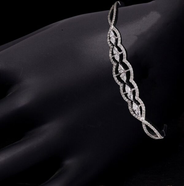 Round & Pear Shape Bracelet