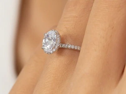 Moissanite Diamond Ring
