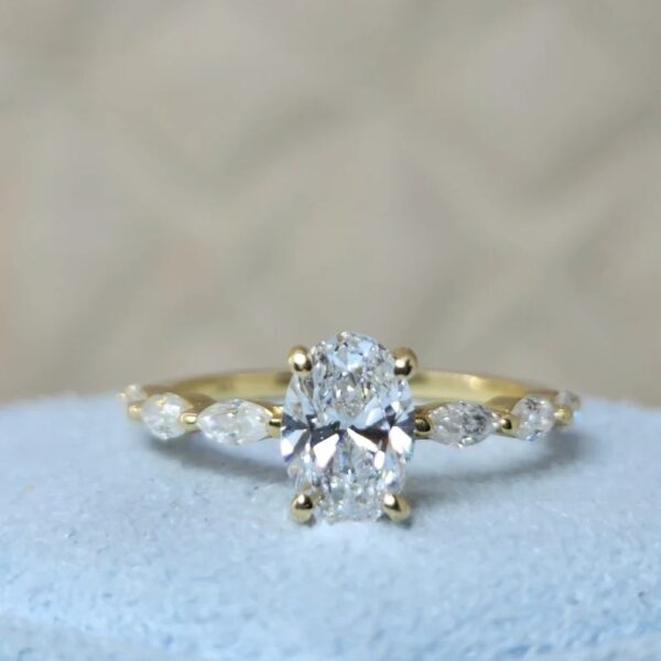 Moissanite Diamond Ring