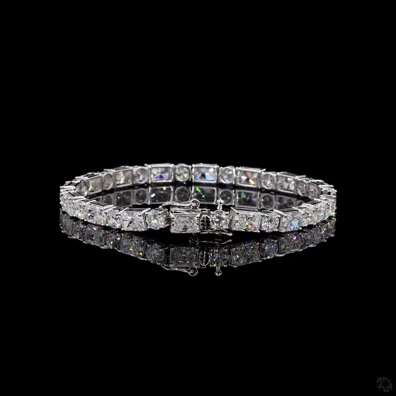 Radiant & Round Cut Diamond Bracelet