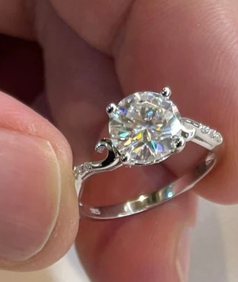 Moissanite Diamond Ring