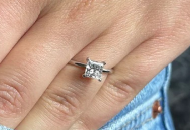 Moissanite Diamond Ring