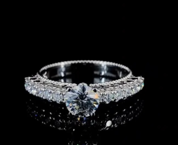 Beautiful Moissanite Diamond Ring