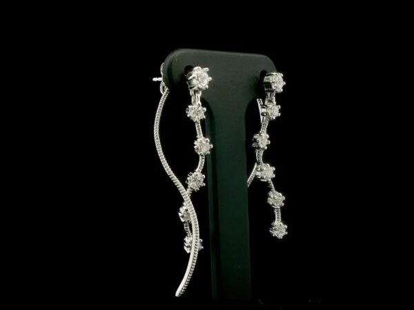 Round Cut Diamond Earring's