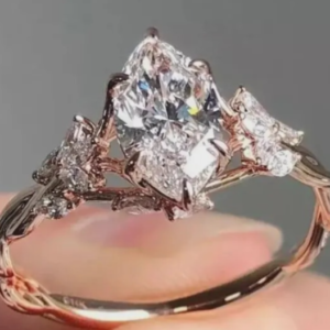 Moissanite diamond Ring