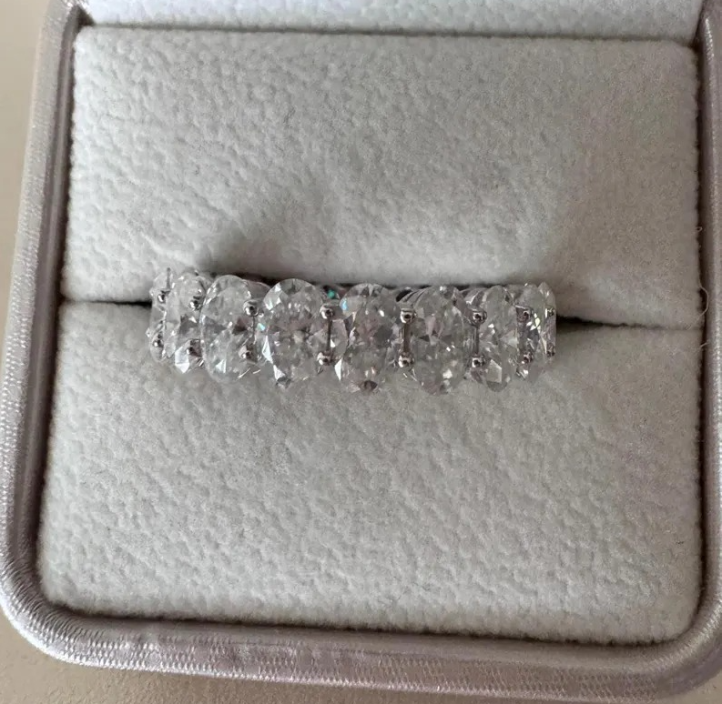 Moissanite Oval Cut Diamond Ring