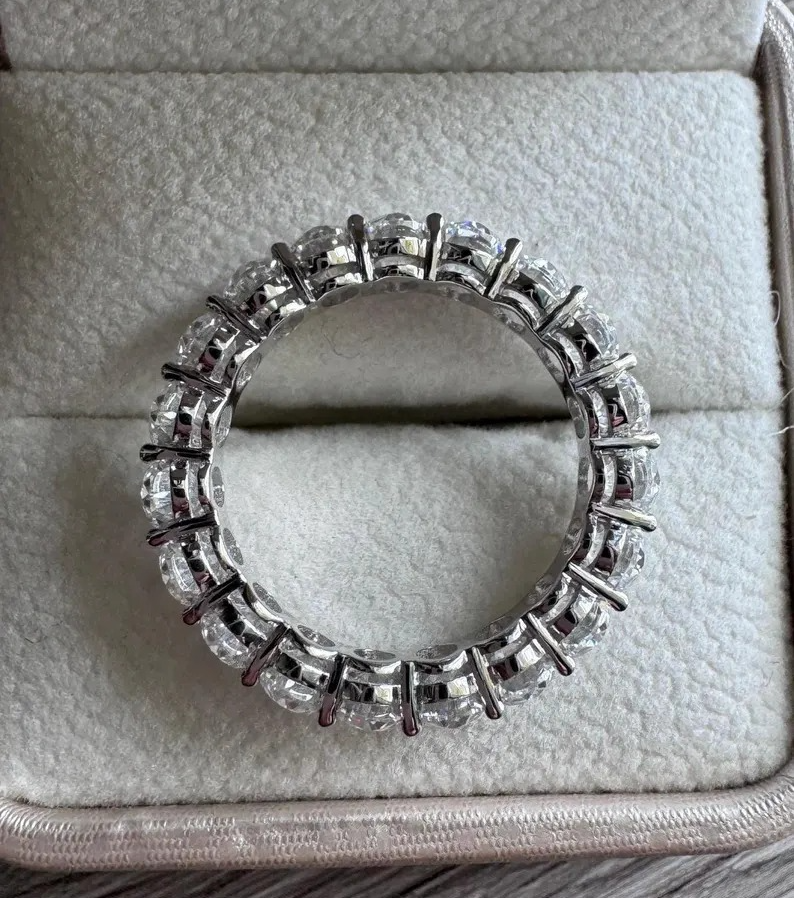 Moissanite Oval Cut Diamond Ring