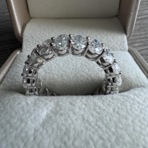 Moissanite Oval Cut Diamond Ring