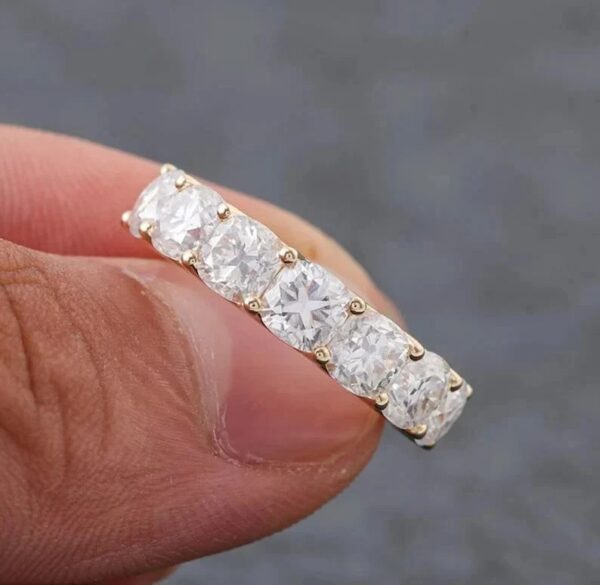 Cushion Cut Moissanite Ring