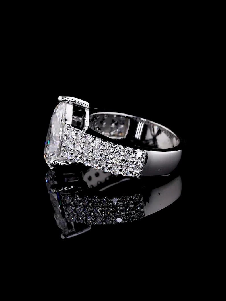 Pear Shape Moissanite Diamond Ring