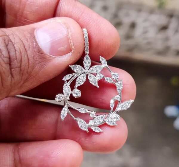 Moissanite Flower Pendant
