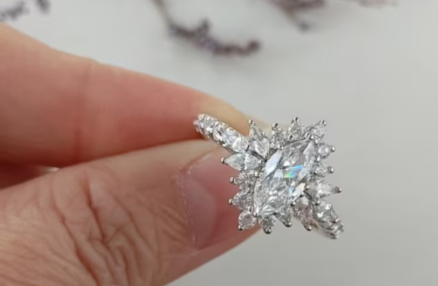 Moissanite Diamond Ring