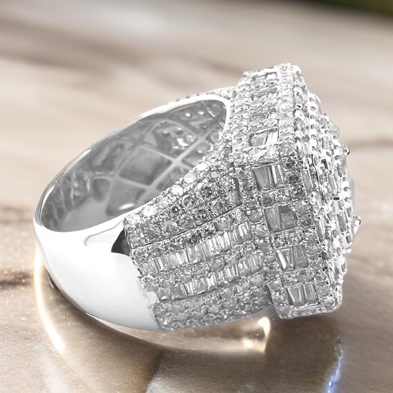 Moissanite Diamond Ring