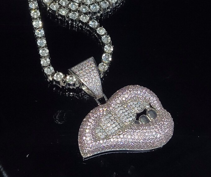 Moissanite Diamond Bling Lips