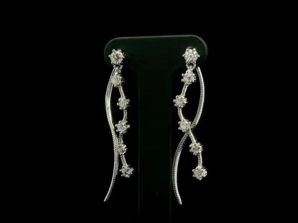 Round Cut Diamond Earring's
