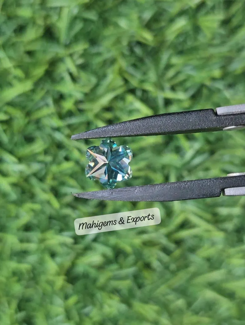 Blue Flower Cut Moissanite