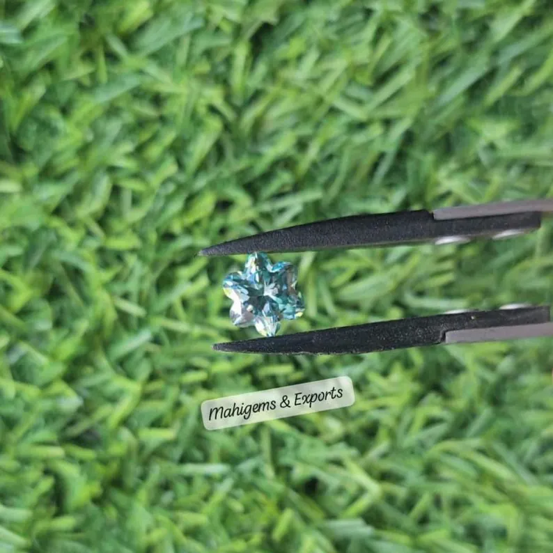 Blue Flower Cut Moissanite