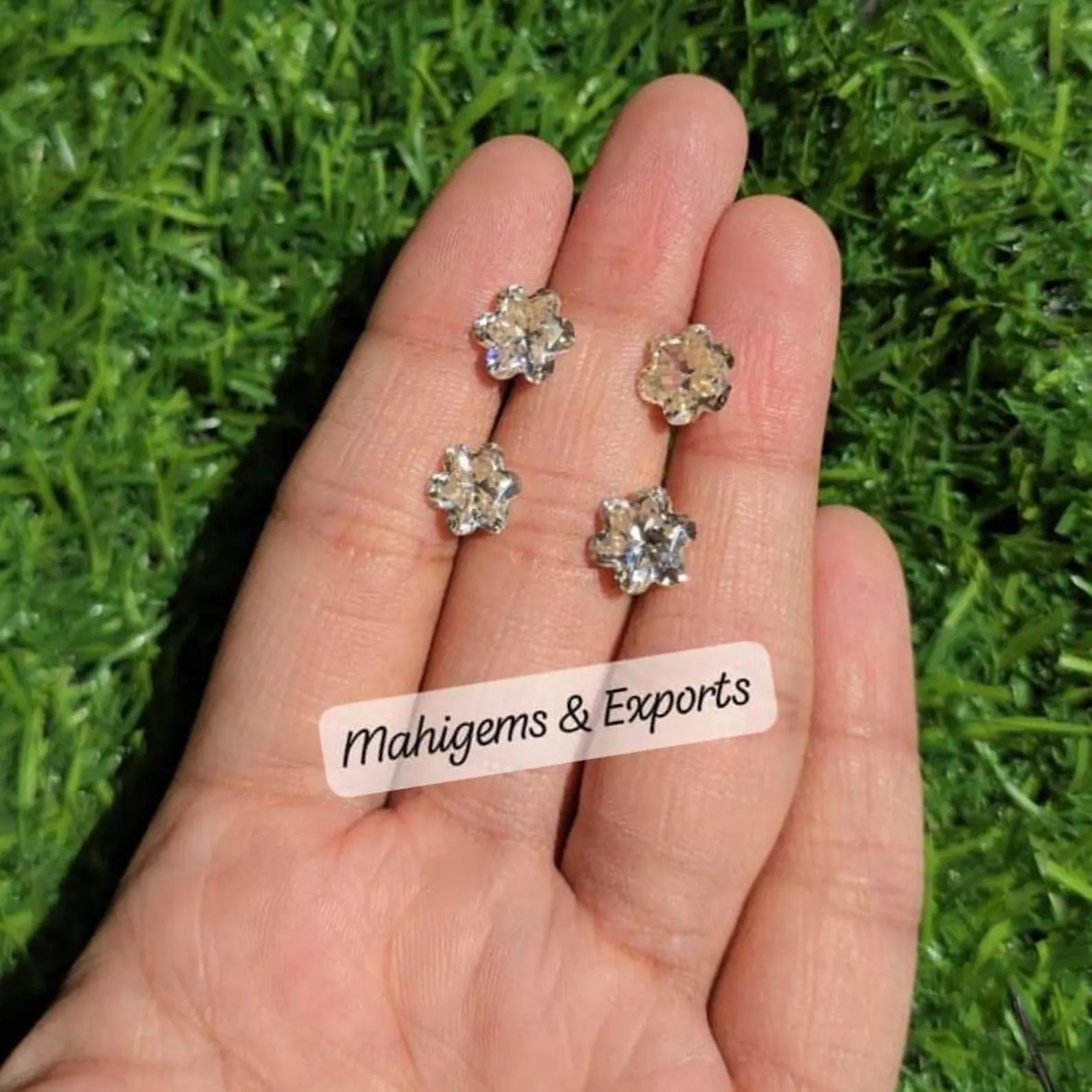 6 Petal Flower Shape Moissanite