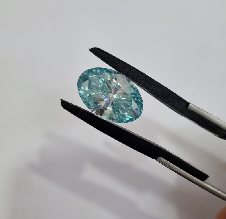 Blue Oval Shape Moissanite