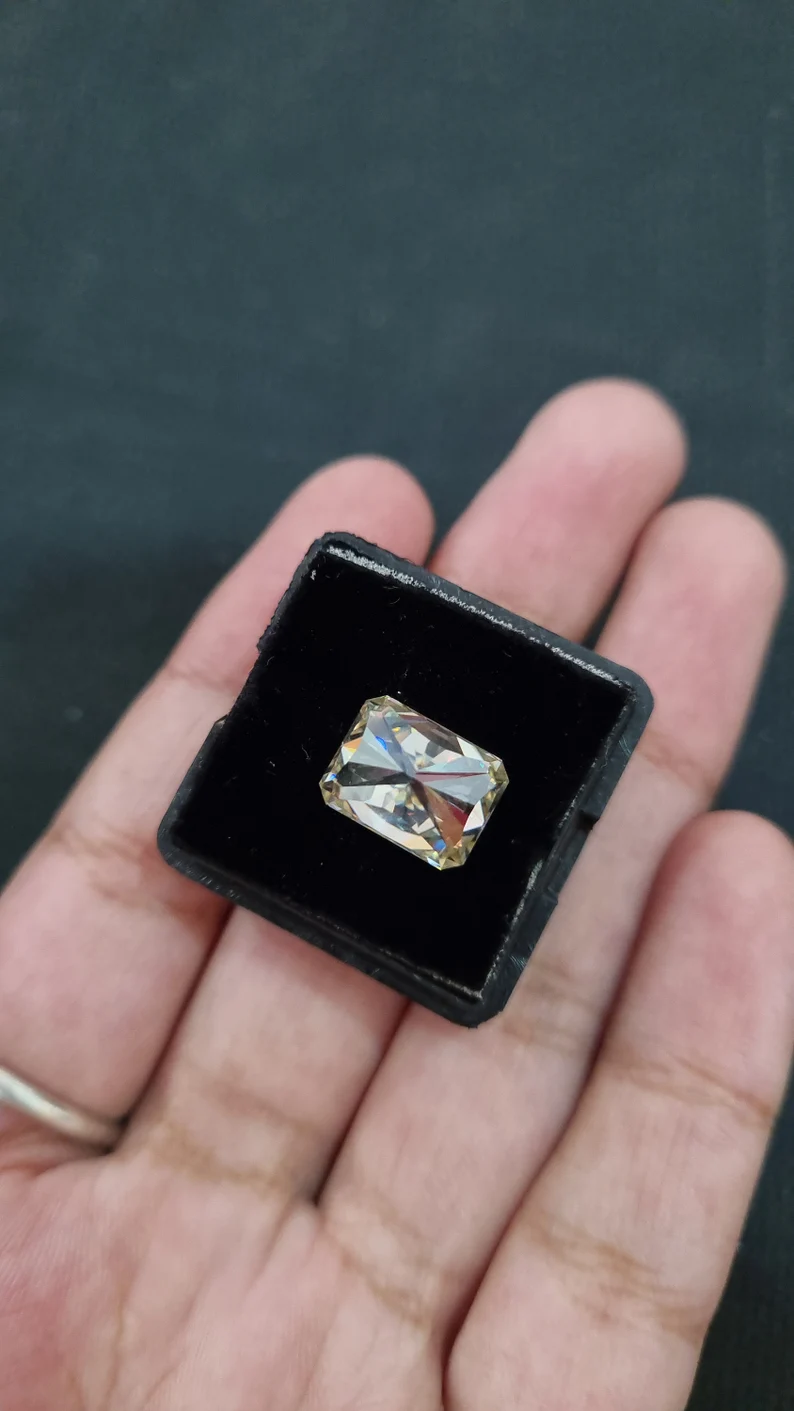 3 Carat Radiant Cut Moissanite