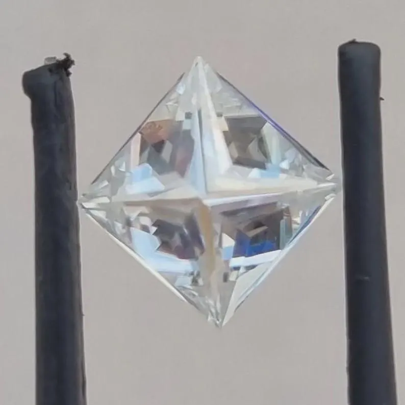 White Princess Cut Moissanite