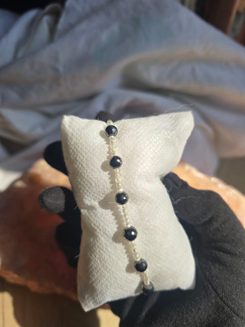 Black _ White Beaded Bracelet