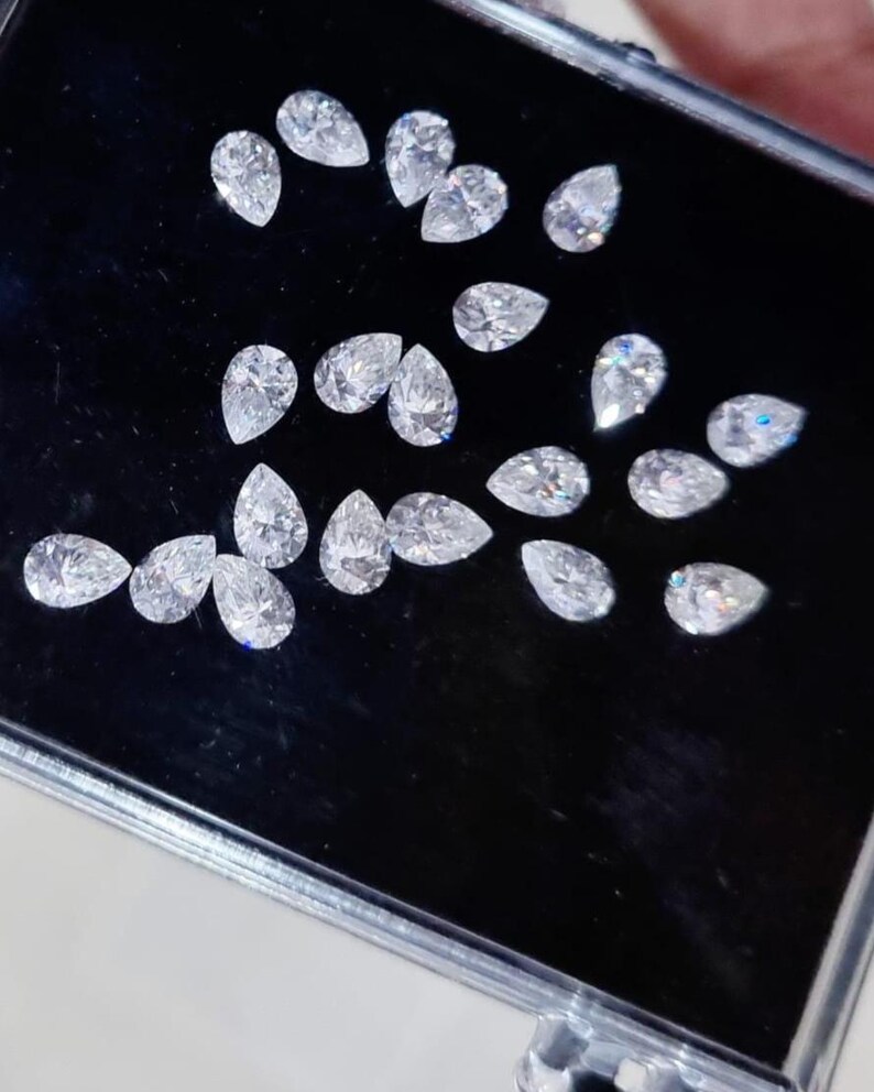 Pear Shape Moissanite